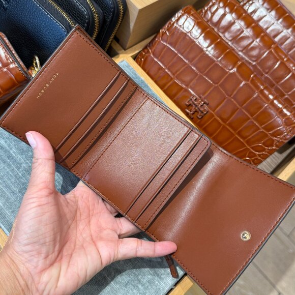 Tory Burch Thea Embossed Compact Wallet 170113 - Picture 3 of 6